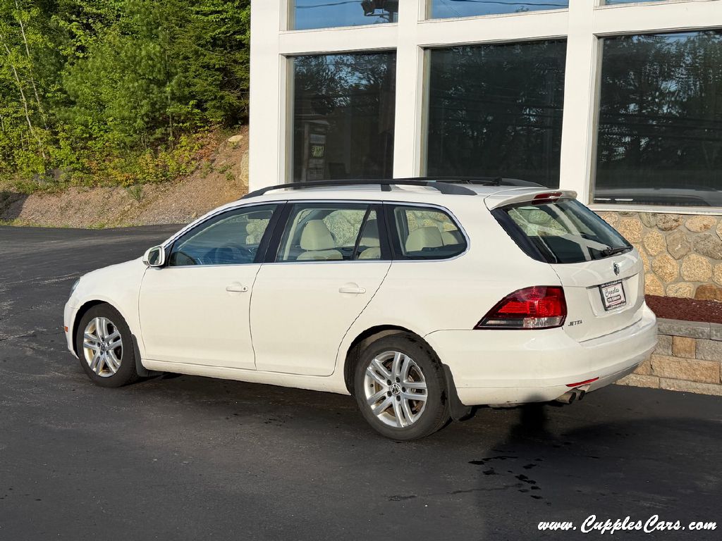 Photo 2 of this VOLKSWAGEN JETTA