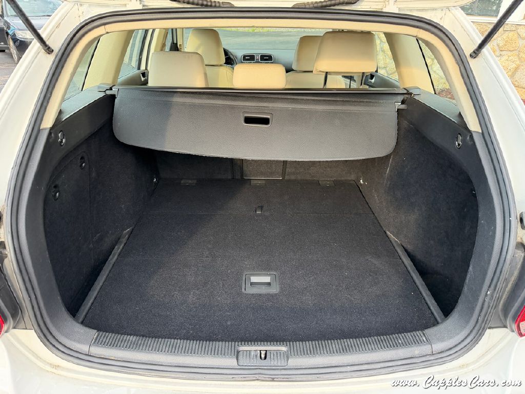 Photo 7 of this VOLKSWAGEN JETTA