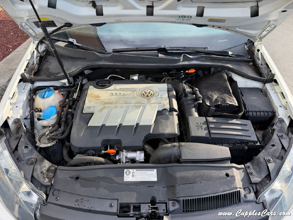 Photo 14 of this VOLKSWAGEN JETTA
