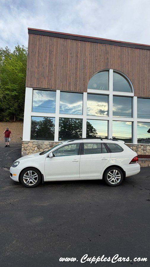 Photo 31 of this VOLKSWAGEN JETTA