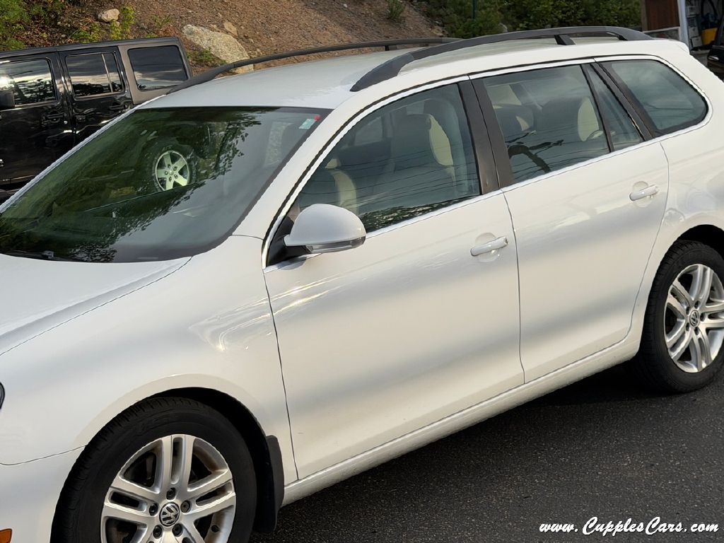 Photo 38 of this VOLKSWAGEN JETTA