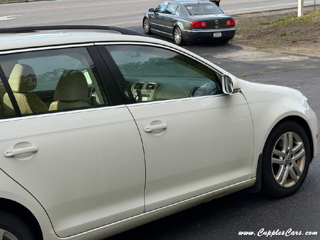 Photo 43 of this VOLKSWAGEN JETTA
