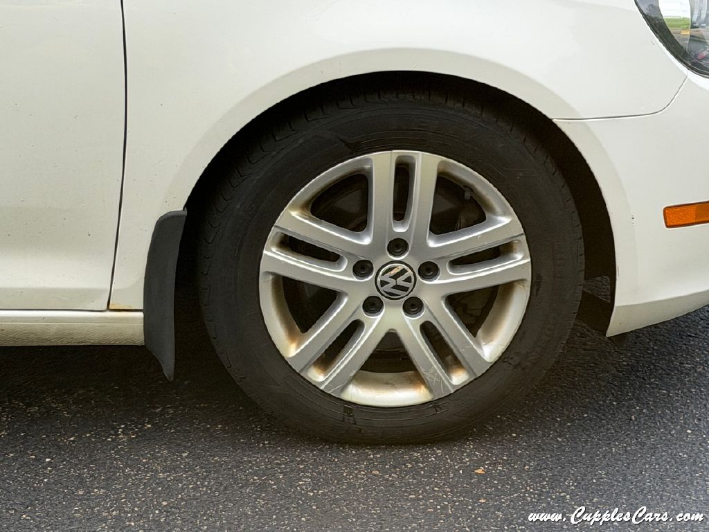 Photo 45 of this VOLKSWAGEN JETTA
