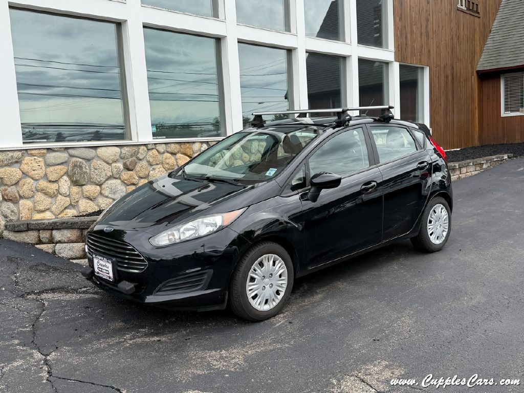 Black 2017 Ford Fiesta Hatchback Front-Wheel Drive 5-Speed Manual