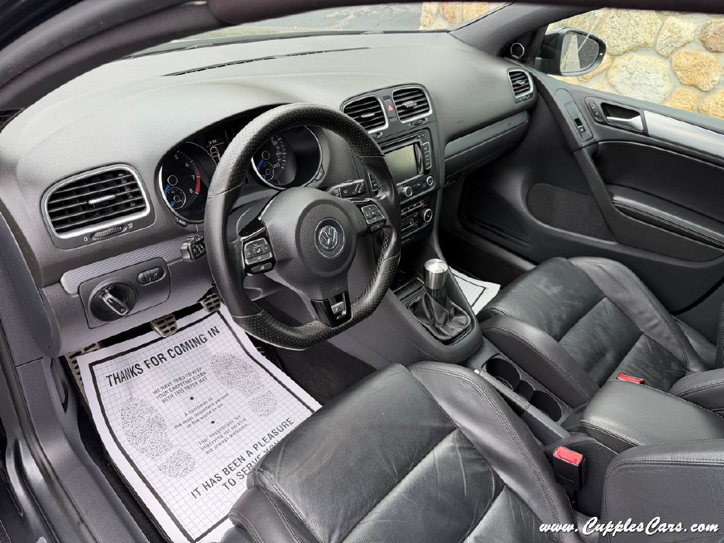 Photo 4 of this VOLKSWAGEN GOLF R