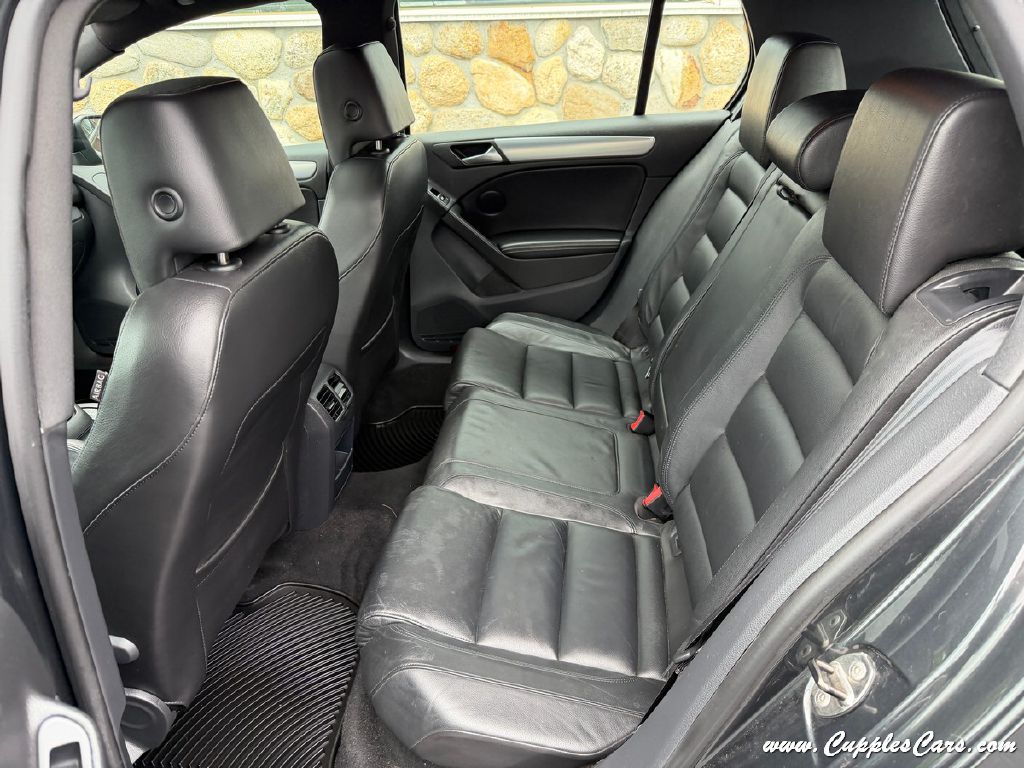 Photo 7 of this VOLKSWAGEN GOLF R