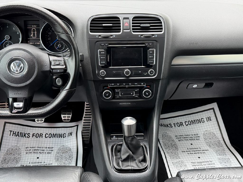 Photo 17 of this VOLKSWAGEN GOLF R