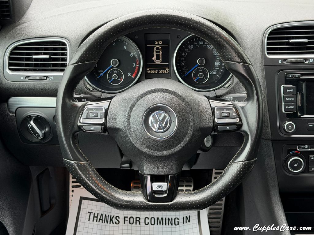 Photo 18 of this VOLKSWAGEN GOLF R