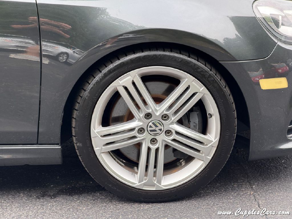 Photo 34 of this VOLKSWAGEN GOLF R