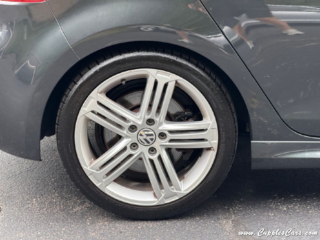 Photo 35 of this VOLKSWAGEN GOLF R