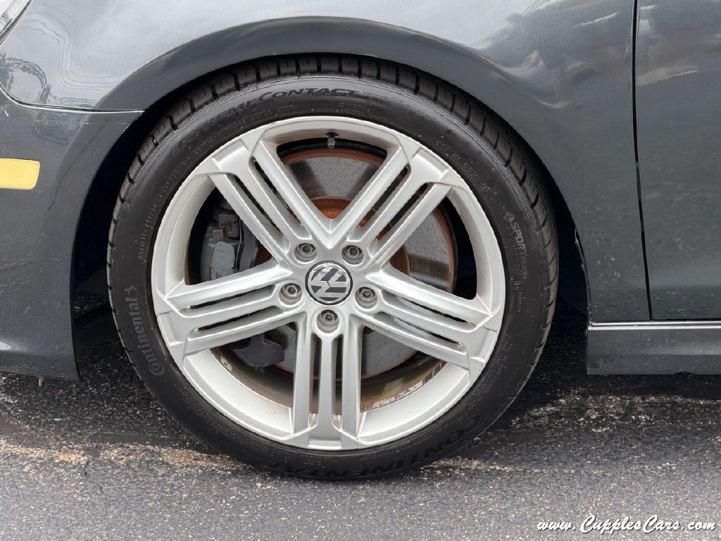 Photo 37 of this VOLKSWAGEN GOLF R