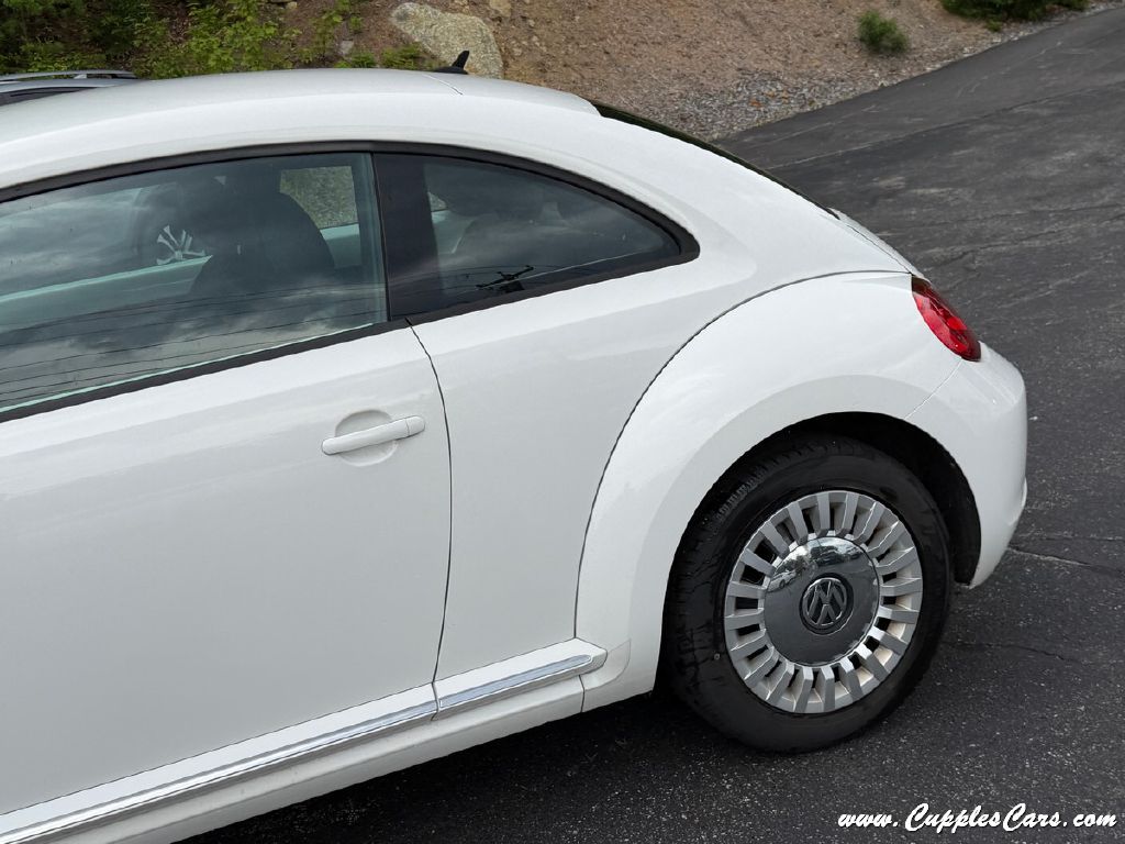 Photo 32 of this VOLKSWAGEN BEETLE