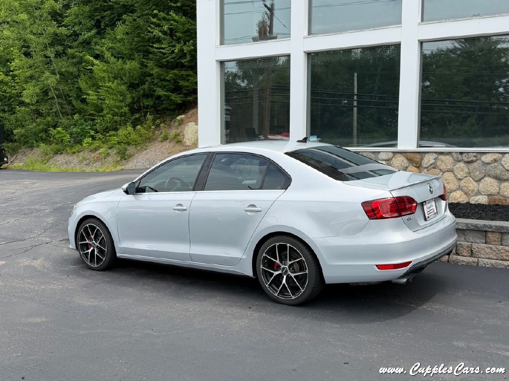 Photo 3 of this VOLKSWAGEN JETTA