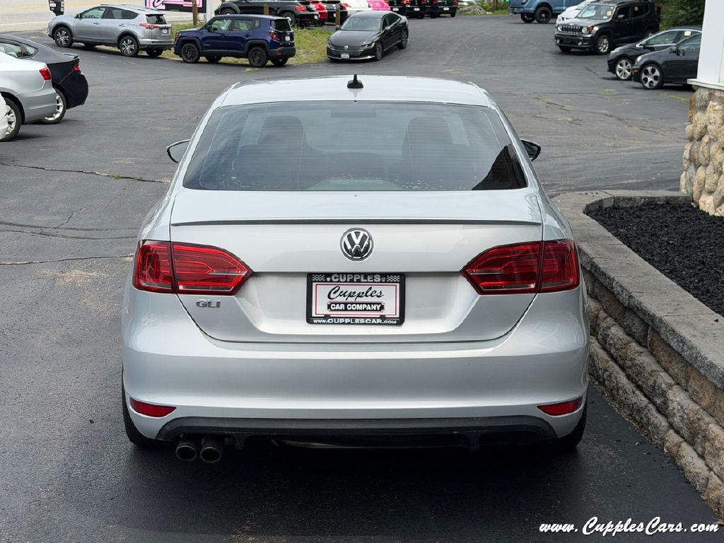 Photo 11 of this VOLKSWAGEN JETTA