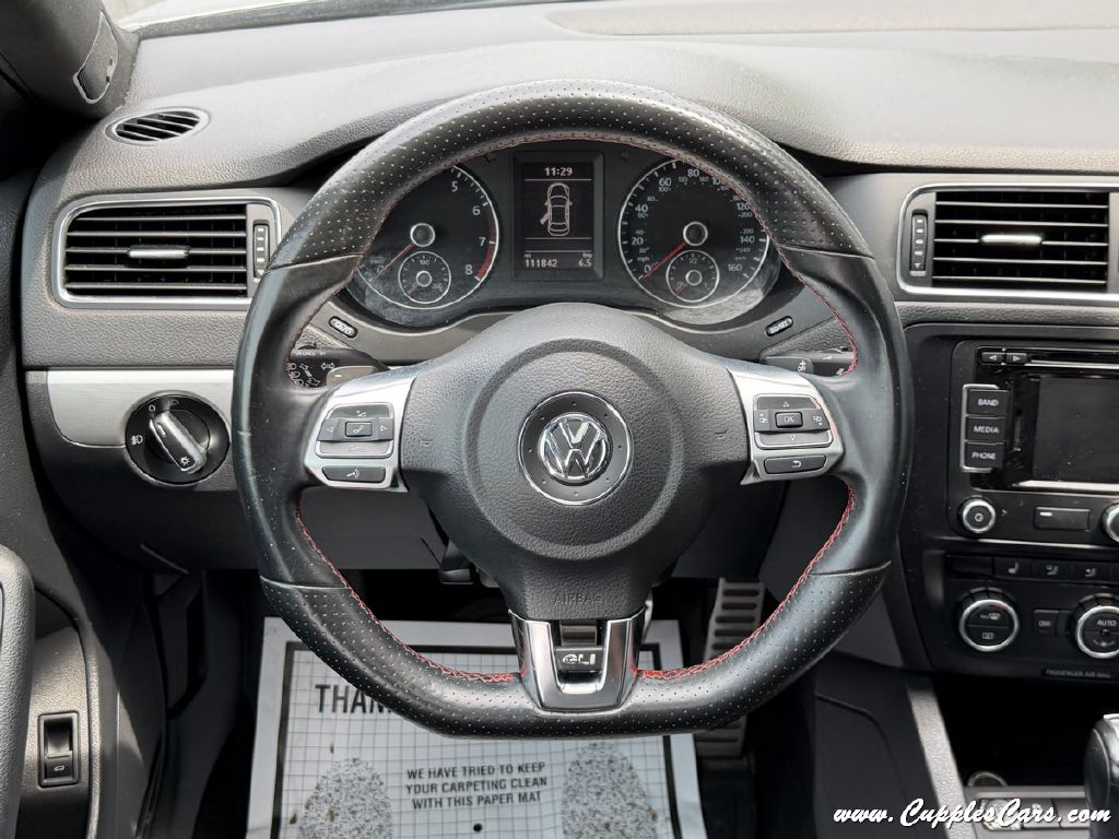 Photo 20 of this VOLKSWAGEN JETTA