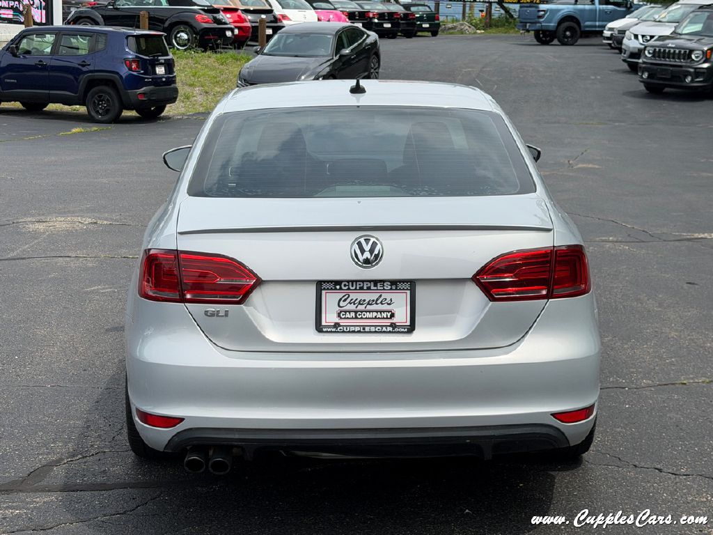 Photo 37 of this VOLKSWAGEN JETTA