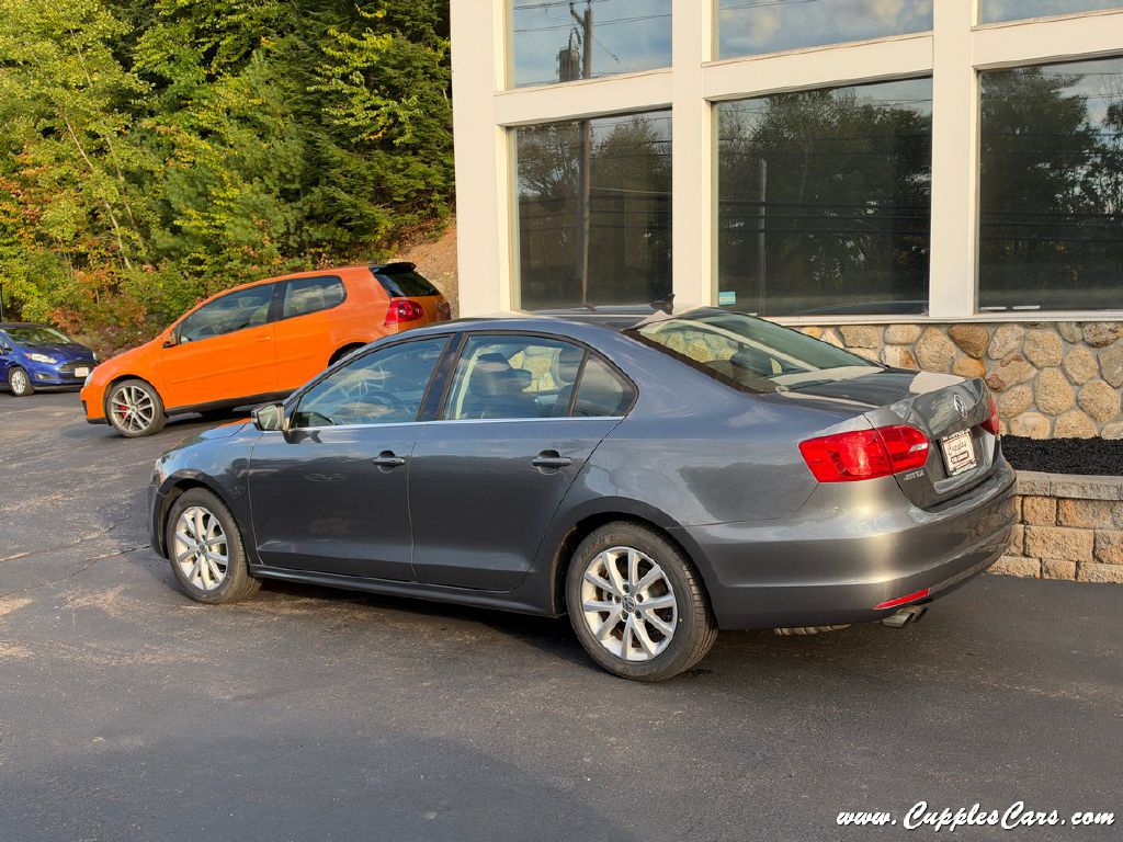 Photo 2 of this VOLKSWAGEN JETTA