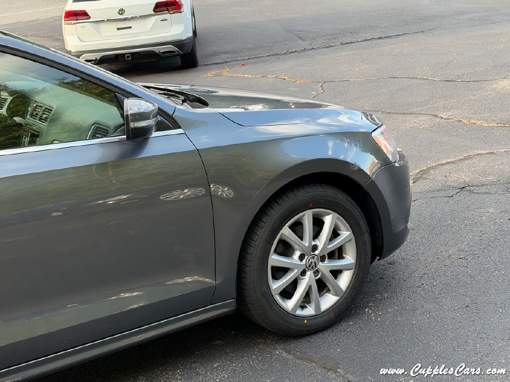 Photo 32 of this VOLKSWAGEN JETTA