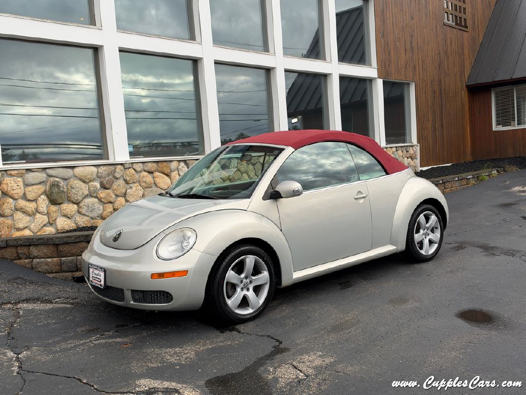 Photo 10 of this VOLKSWAGEN NEW BEETLE