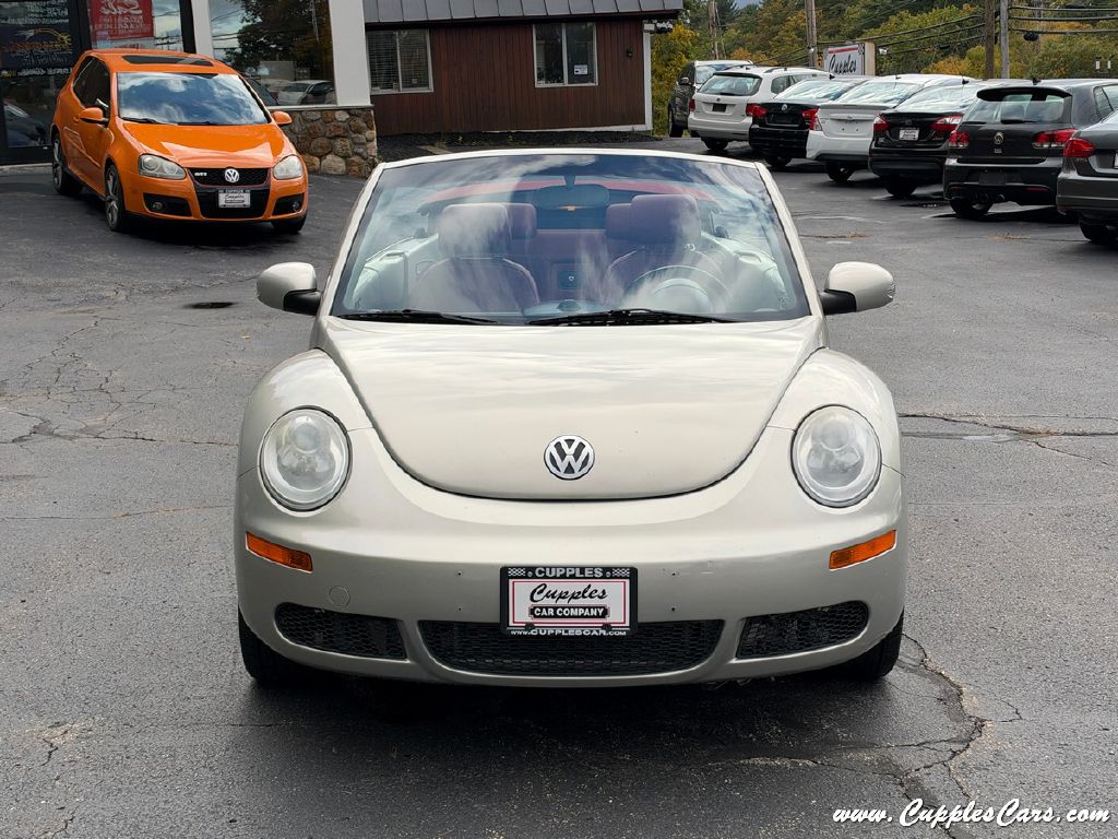 Photo 26 of this VOLKSWAGEN NEW BEETLE
