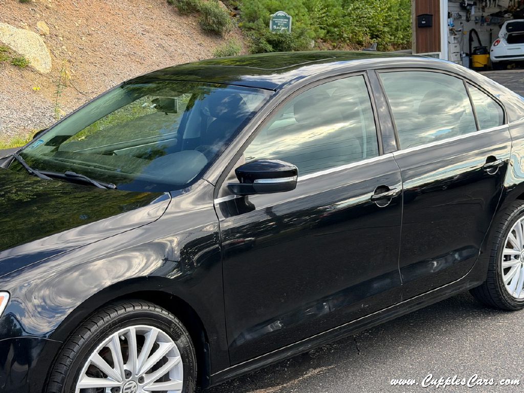 Photo 26 of this VOLKSWAGEN JETTA