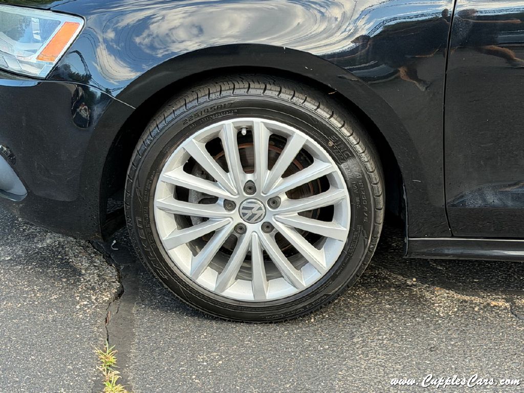 Photo 37 of this VOLKSWAGEN JETTA