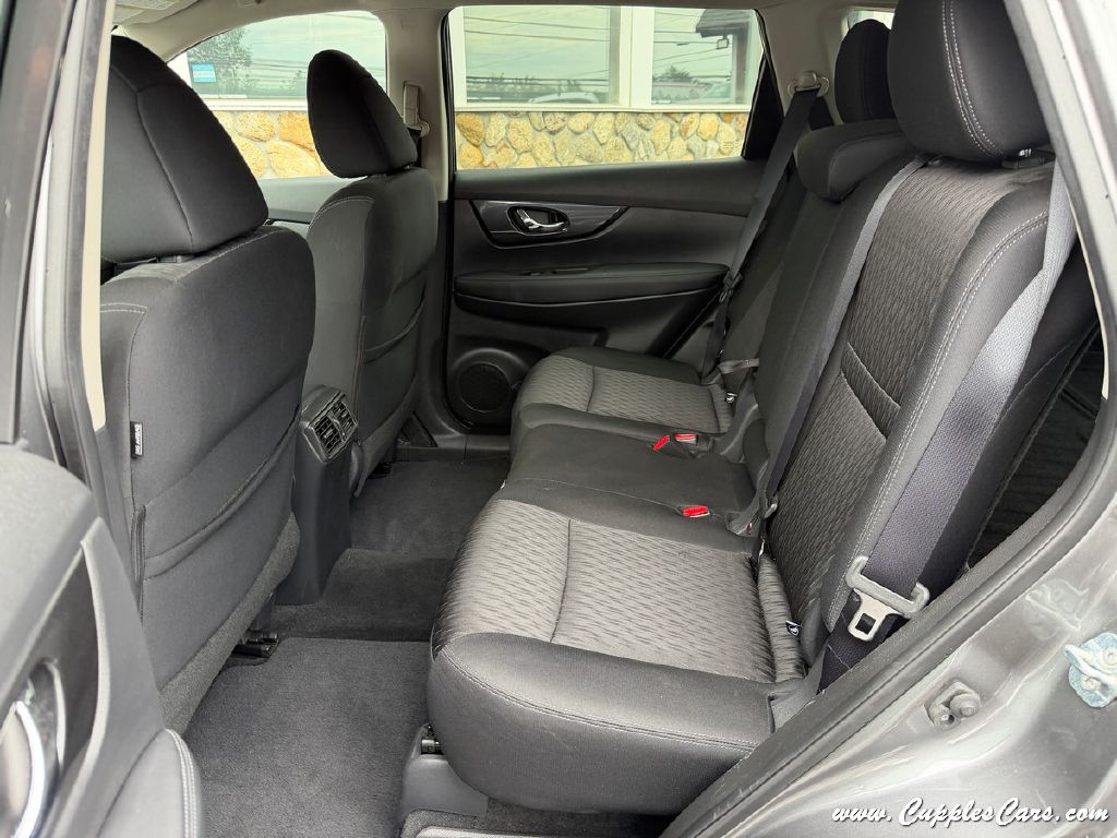 Photo 7 of this NISSAN ROGUE