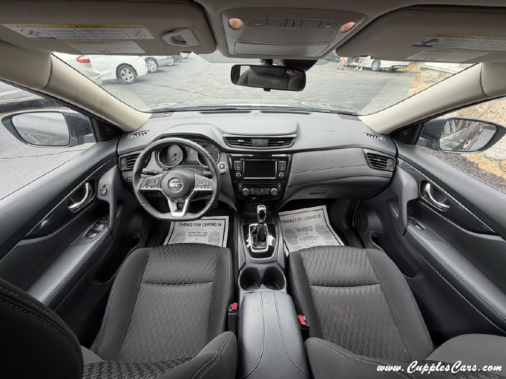 Photo 21 of this NISSAN ROGUE