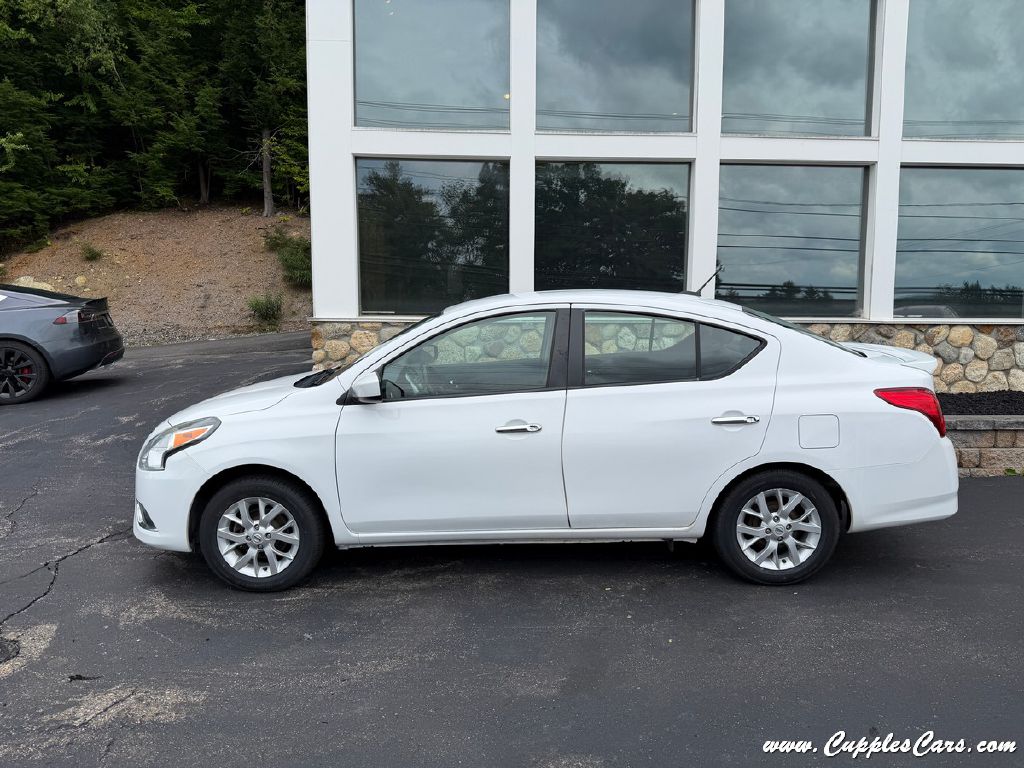 Photo 9 of this NISSAN VERSA