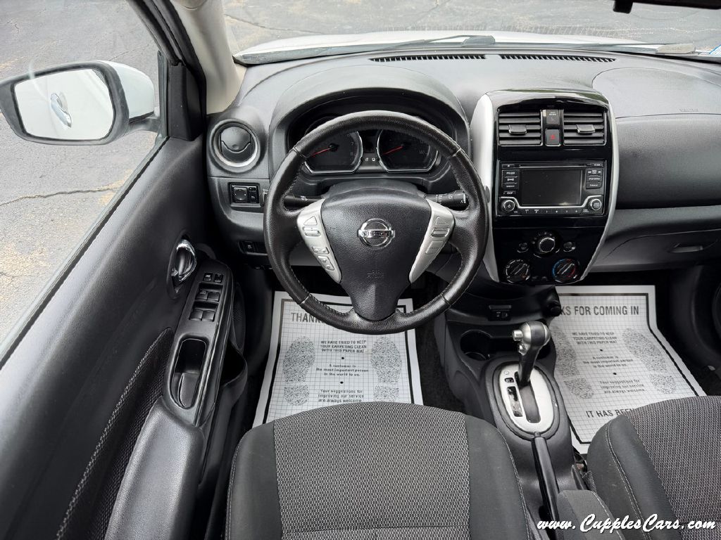 Photo 14 of this NISSAN VERSA