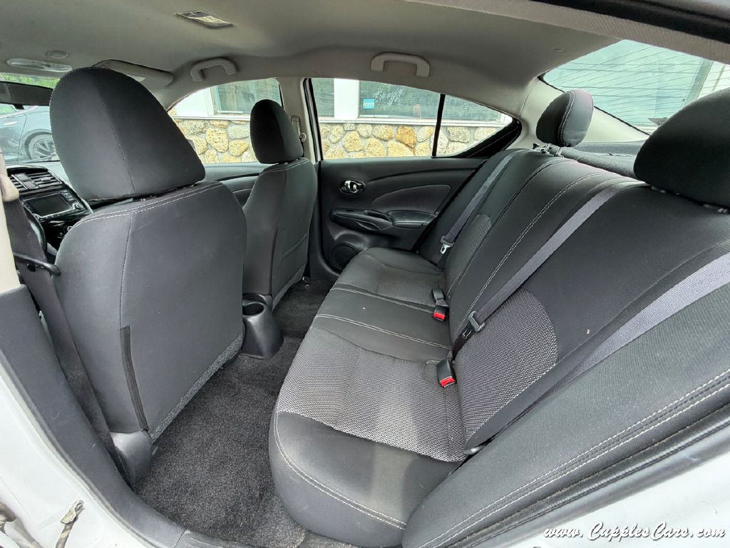 Photo 20 of this NISSAN VERSA