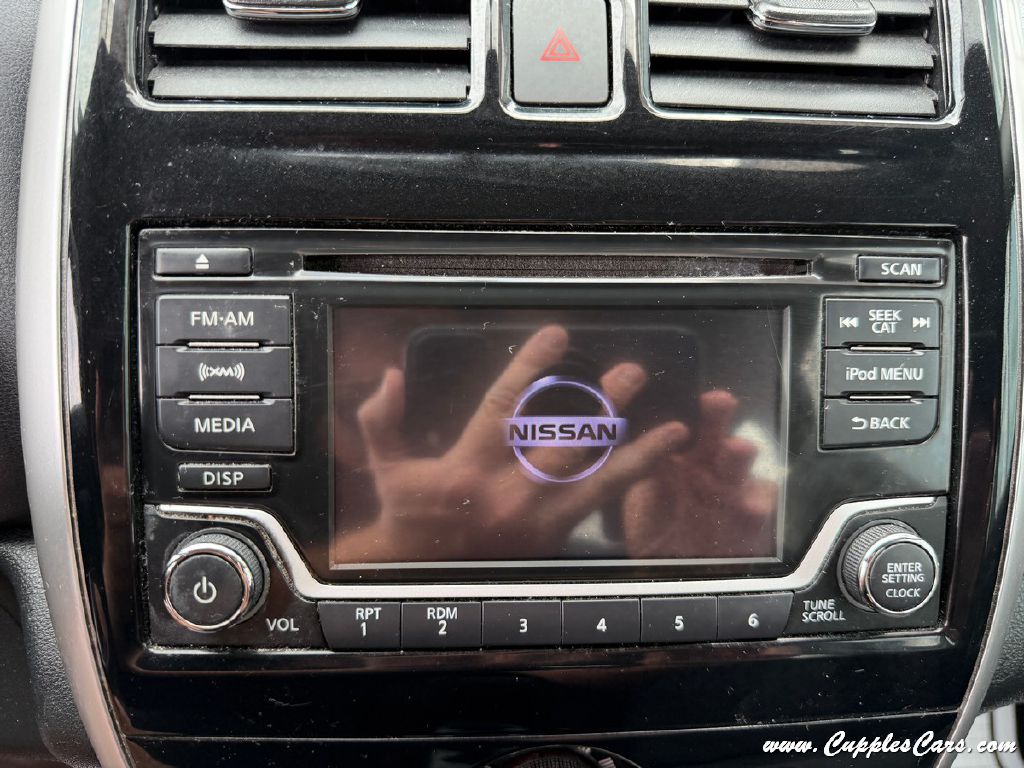 Photo 22 of this NISSAN VERSA