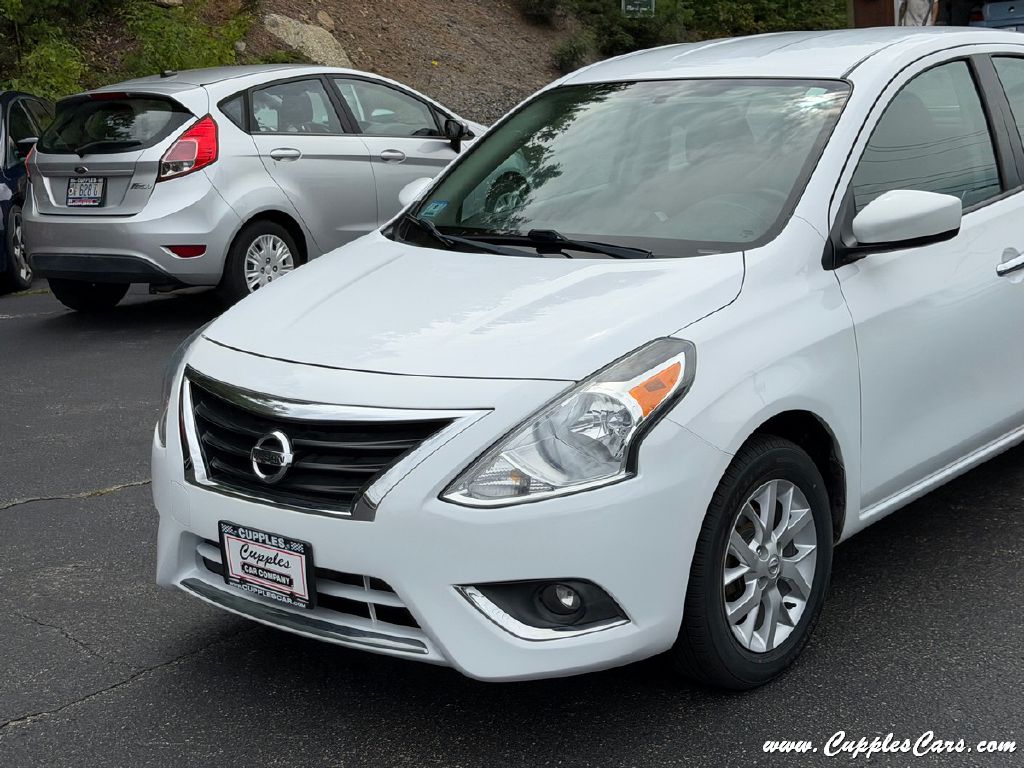 Photo 25 of this NISSAN VERSA