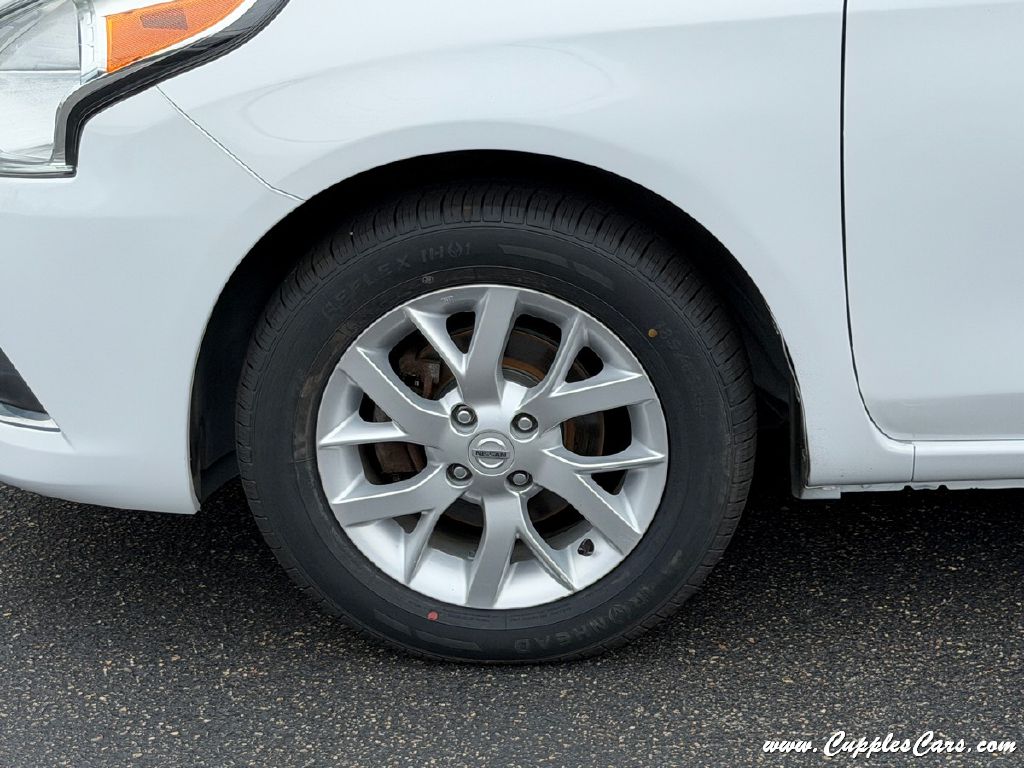 Photo 35 of this NISSAN VERSA
