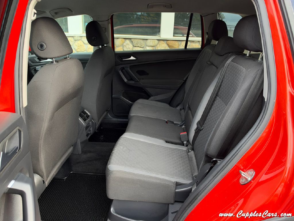 Photo 6 of this VOLKSWAGEN TIGUAN