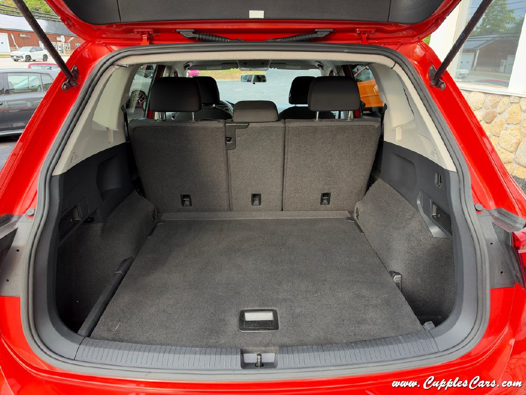 Photo 7 of this VOLKSWAGEN TIGUAN
