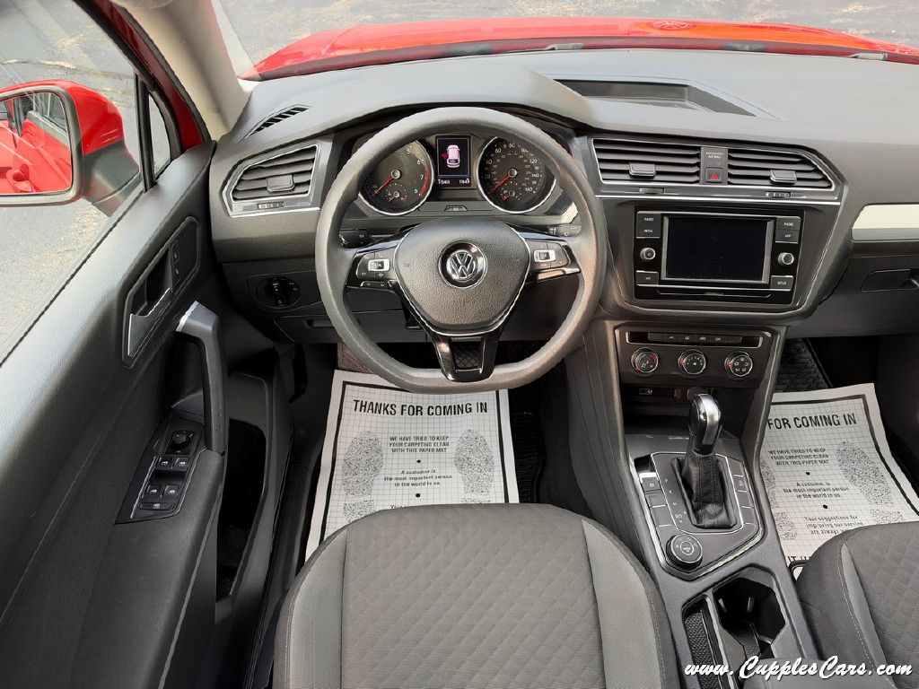 Photo 14 of this VOLKSWAGEN TIGUAN