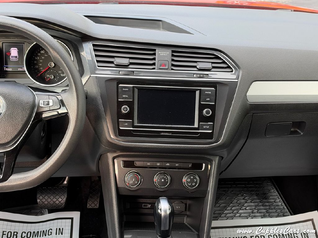 Photo 15 of this VOLKSWAGEN TIGUAN
