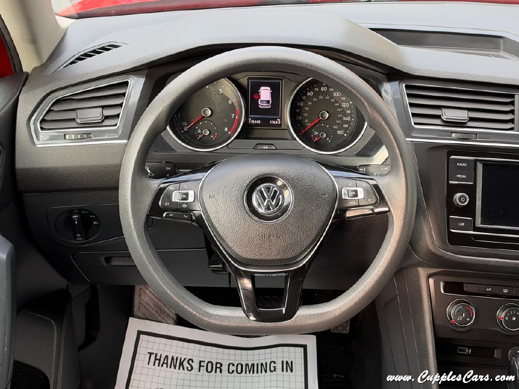 Photo 17 of this VOLKSWAGEN TIGUAN