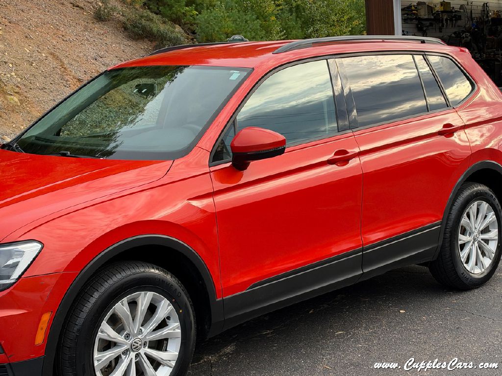Photo 24 of this VOLKSWAGEN TIGUAN
