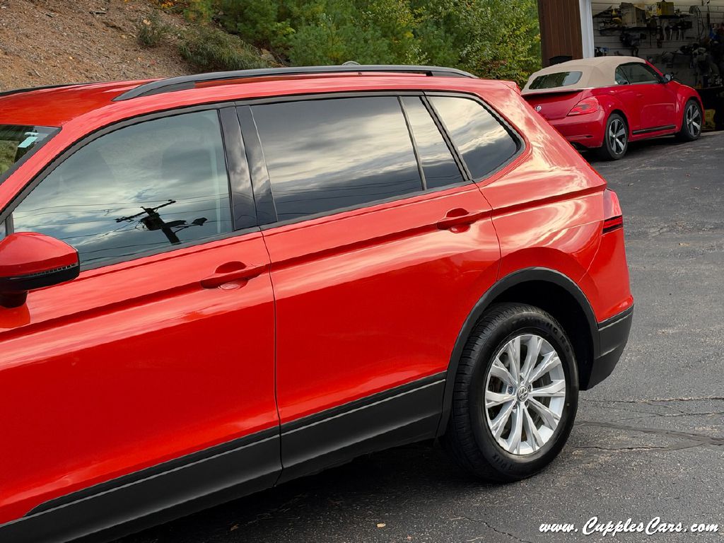 Photo 25 of this VOLKSWAGEN TIGUAN