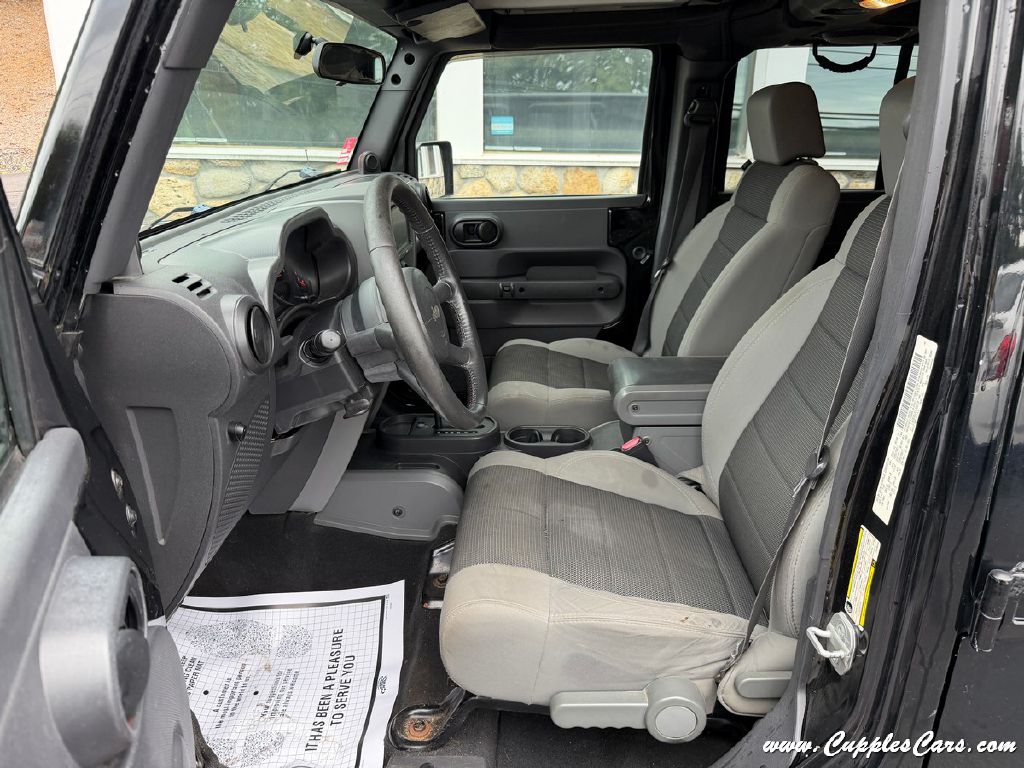 Photo 3 of this JEEP WRANGLER