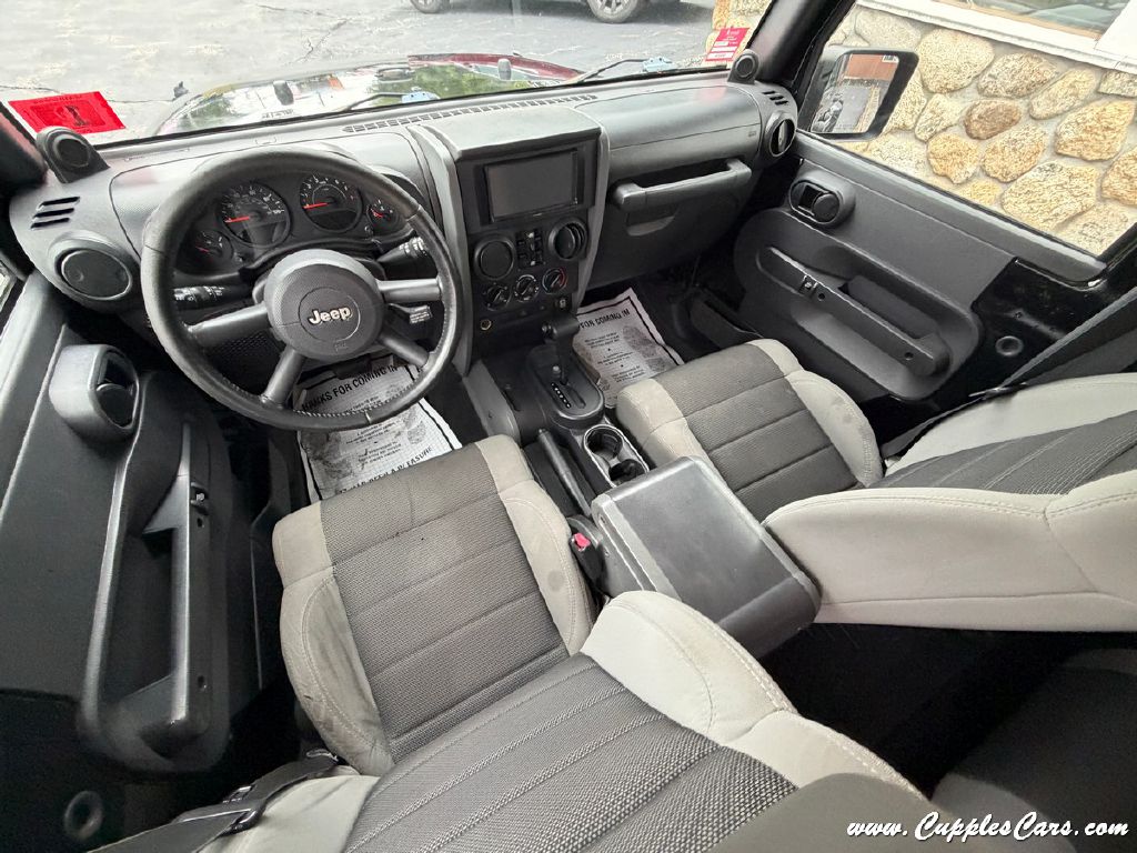 Photo 20 of this JEEP WRANGLER