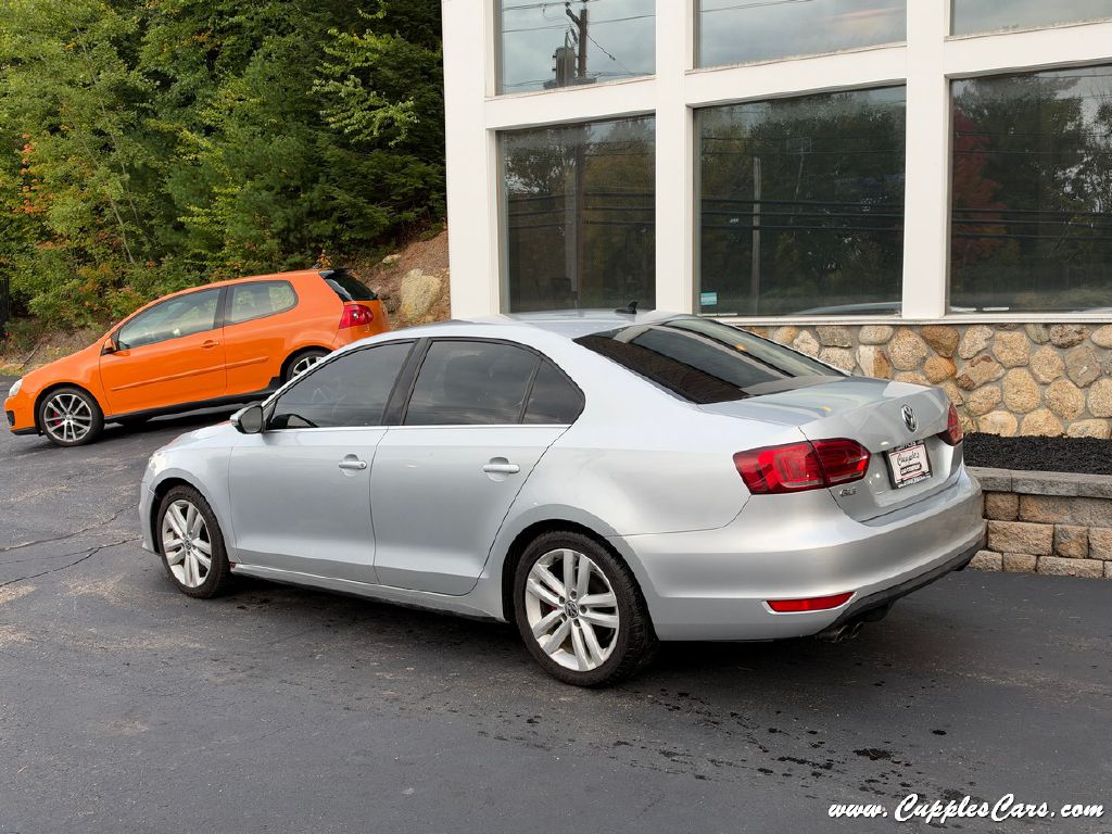 Photo 2 of this VOLKSWAGEN JETTA