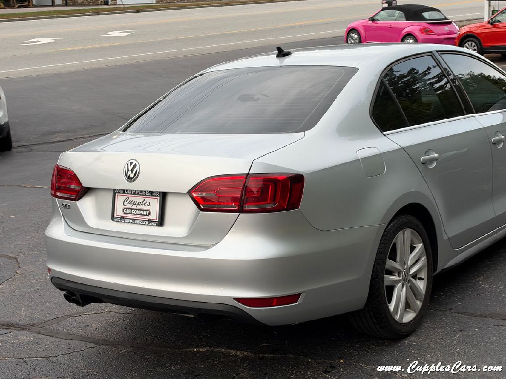 Photo 29 of this VOLKSWAGEN JETTA