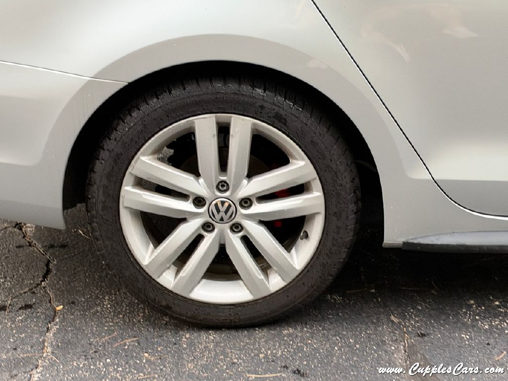 Photo 34 of this VOLKSWAGEN JETTA