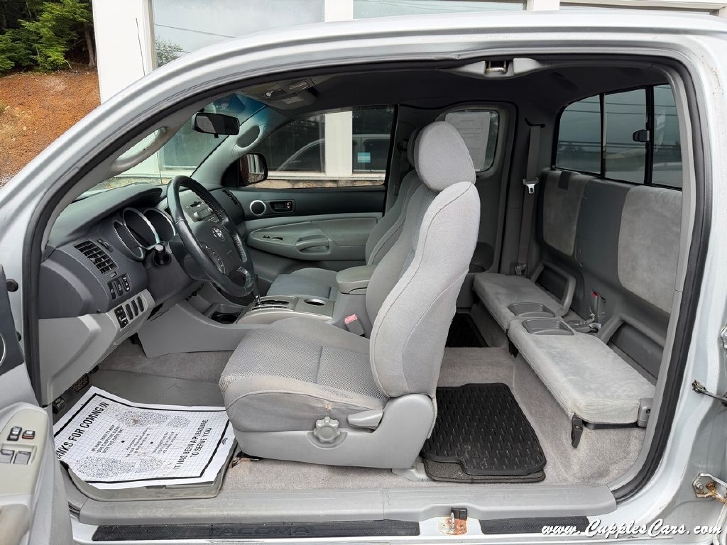 Photo 7 of this TOYOTA TACOMA