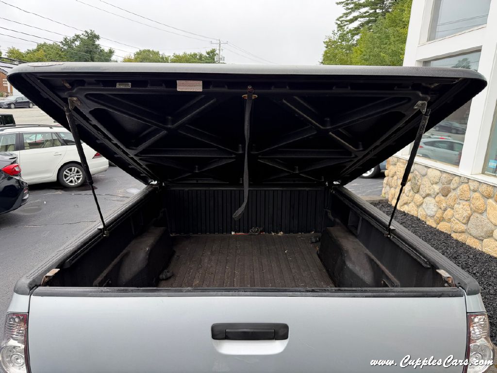 Photo 8 of this TOYOTA TACOMA