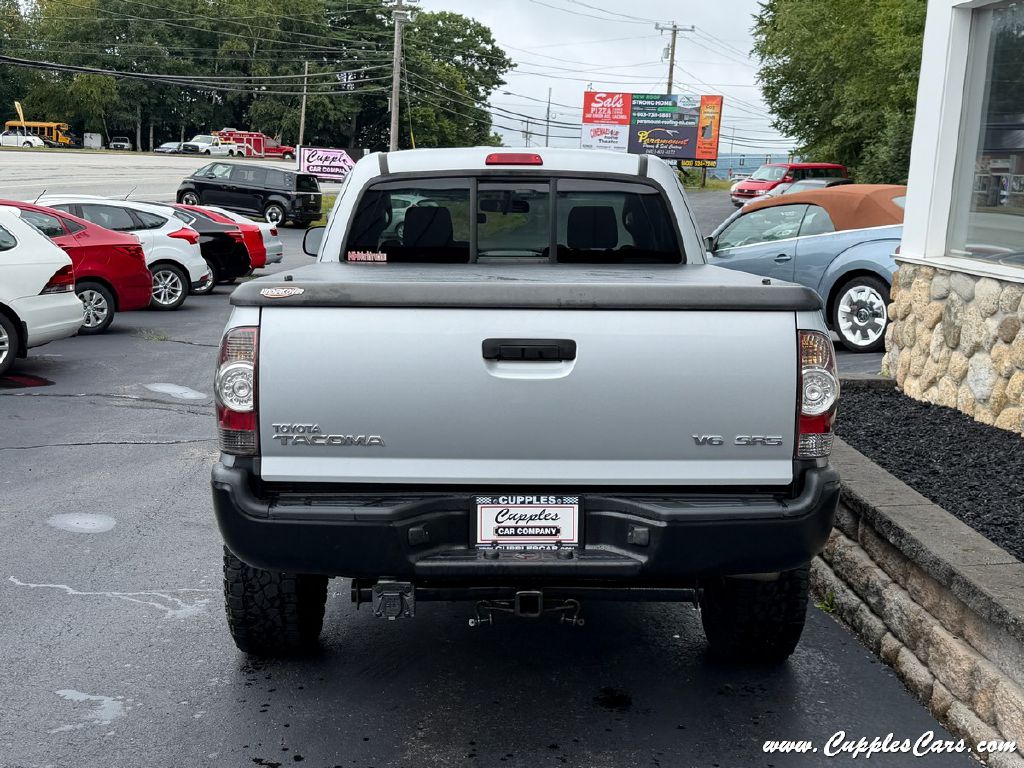 Photo 10 of this TOYOTA TACOMA