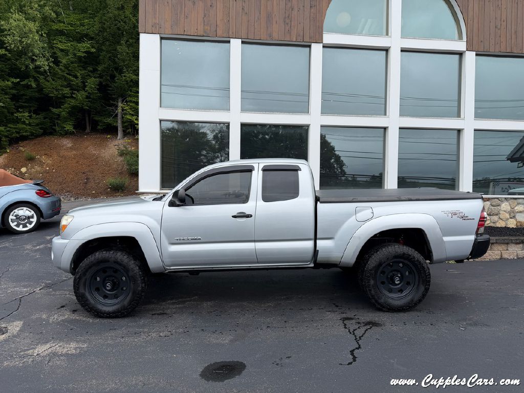 Photo 11 of this TOYOTA TACOMA